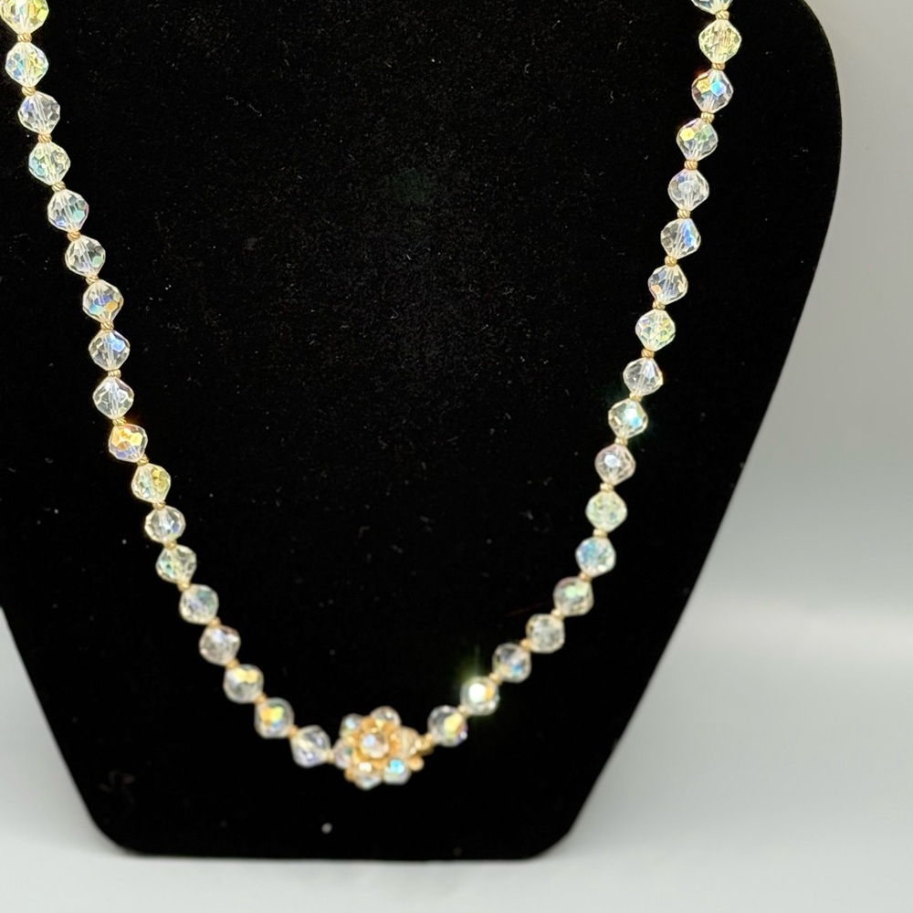 sparkly crystal aurora borealis beads with a floral cluster clasp. 0003 - Picture 3 of 4